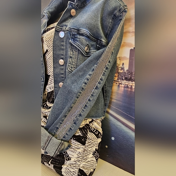 GUESS JEAN JACKET - Picture 4 of 12